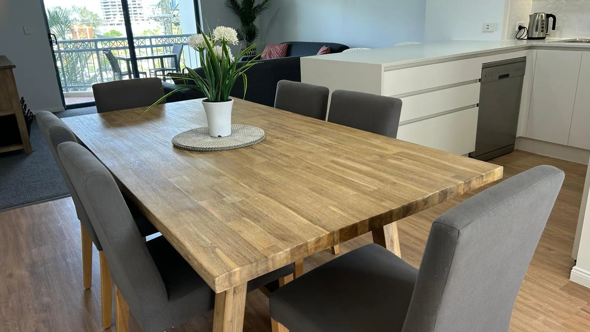 **** Apartahotel Bella Mare Coolangatta Beachside Apartments Gold Coast Australia