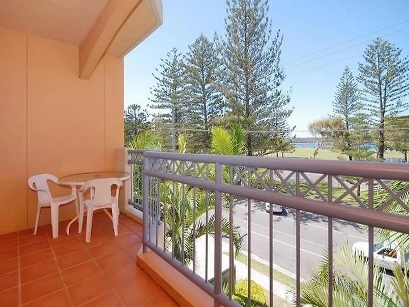 **** Apartahotel Bella Mare Coolangatta Beachside Apartments Gold Coast Australia